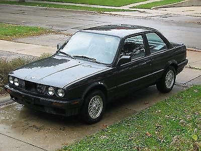 1991 BMW 318is Base Coupe 2