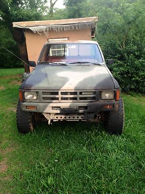 Toyota : Other 1986 toyota fuel injected 22 re 5 speed 4 x 4