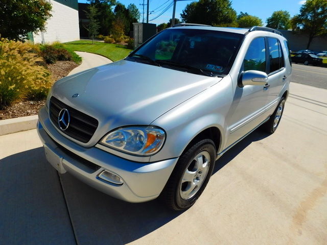 Mercedes-Benz : M-Class 4dr AWD 3.5L AWD ! JUST SERVICED ! SUNROOF ! WARRANTY !READY TO GO!  2003