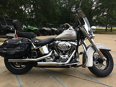 Harley-Davidson : Softail 2009 harley davidson heritage softtail classic loaded with accessories
