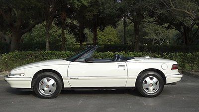 Buick : Reatta REATTA ROADSTER CONVERTIBLE 1990 buick reatta convertible one owner excellent inside and out a must see