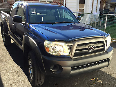 Toyota : Tacoma Access Cab 2006 toyota tacoma access cab 4 x 4 4 cylinder 5 speed manual with clear title