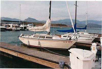 1979 24 foot S2 Sailboat with motor and Trailer