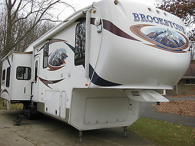 Coachman Brookstone Luxury living