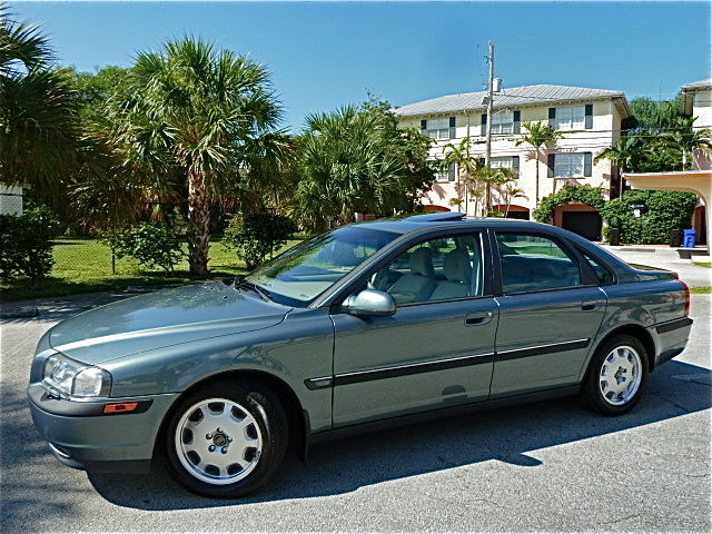 Volvo : S80 2.9 no turbo 01 volvo s 80 2.9 warranty heated seats tons of service great tires beautiful