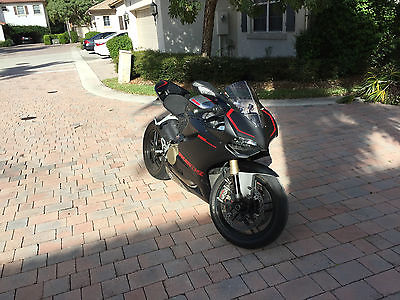 Ducati : Supersport 2012 ducati 1199 panigale 3700 miles ton of ducati perfromance extra parts