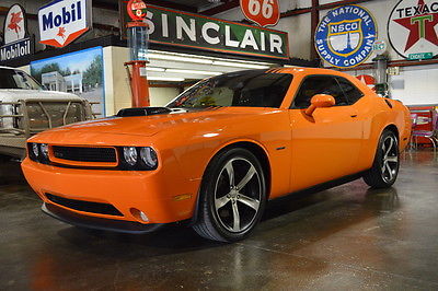 Dodge : Challenger Shaker Package Coupe Shaker Pkg,Nav,U-CONNECT,Moonroof,Automatic, Premium Sound,New Tires,Nice!