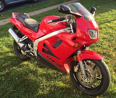 Honda : Other 1996 honda vfr 750 runs and rides great see video and make an offer