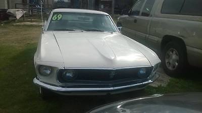 Ford : Mustang Chrome 1969 white ford mustang 2 door coupe automatic rebuilt engine good condition