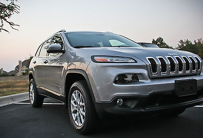 Jeep : Cherokee Latitude Sport Utility 4-Door 2014 jeep cherokee latitude sport utility 4 door 3.2 l 4 x 4