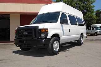 Ford : E-Series Van 3 Pos VERY NICE HANDICAP ACCESSIBLE WHEELCHAIR LIFT EQUIPPED VAN....UNIT# 2040FW