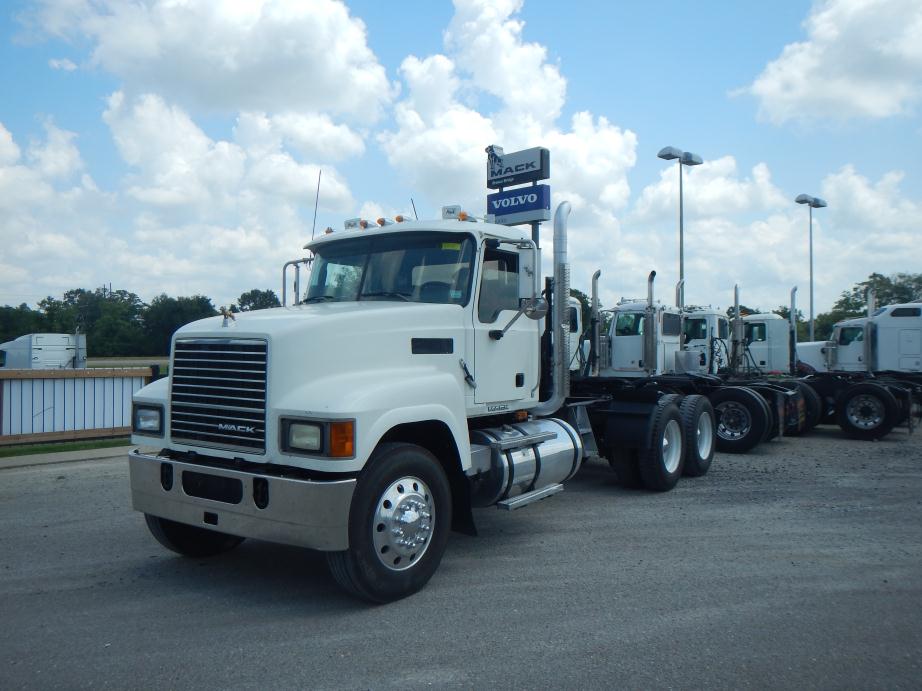 2008 Mack Ch613