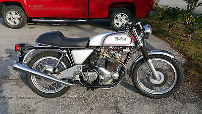 Norton : Commando Norton Dunstall Commando