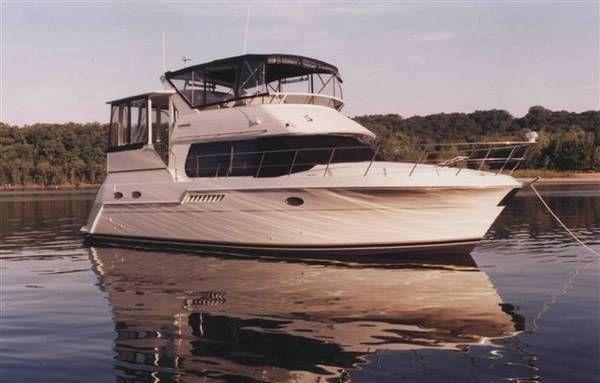 1998 Carver 405 AftCabin