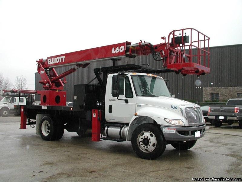 2011 International Elliott L60 Hi-Reach sign crane bucket boom truck - 20053