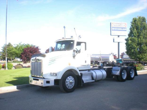 Kenworth t800 tri-axle daycab for sale