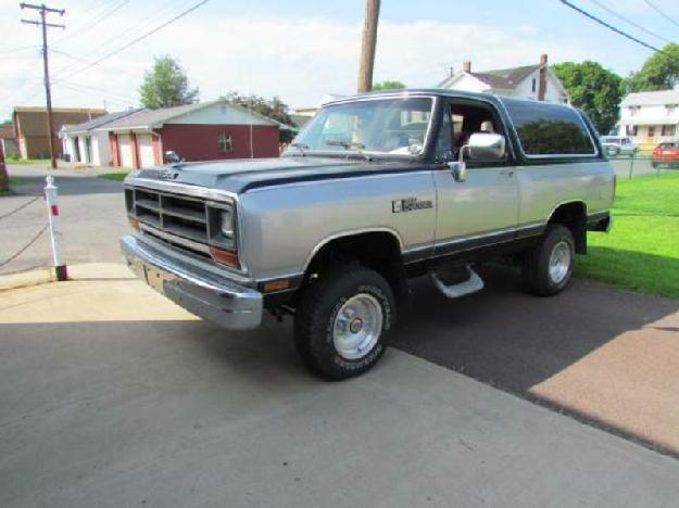 1989 Dodge Ramcharger 150 for: $10000