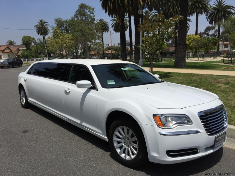 2014 White 70-inch Chrysler 300 Limo for Sale #641
