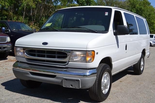 1999 Ford Econoline Wagon Full