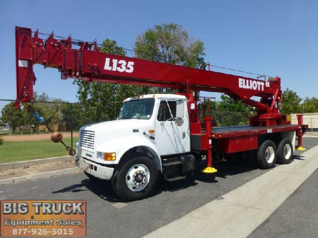 International 4900 crane truck for sale