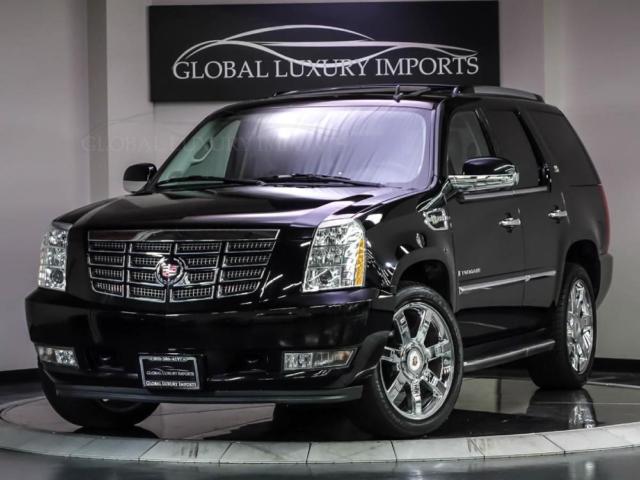Cadillac : Escalade Hybrid Sport Utility 4-Door SUV Mirror color: body-color Roof rack color: chrome Grille color: chrome
