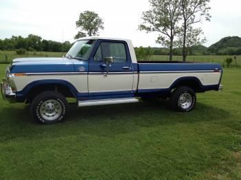 1979 Ford Lariate for: $11500