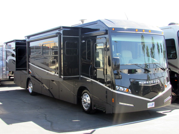 2016 Winnebago Minnie 25B