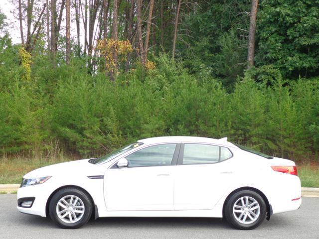 Kia : Optima LX 2013 kia optima lx automatic 232 p mo 200 down