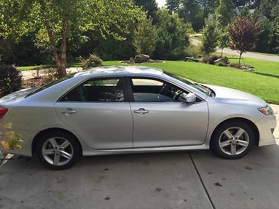 Toyota : Camry Silver 2013 toyota camry se