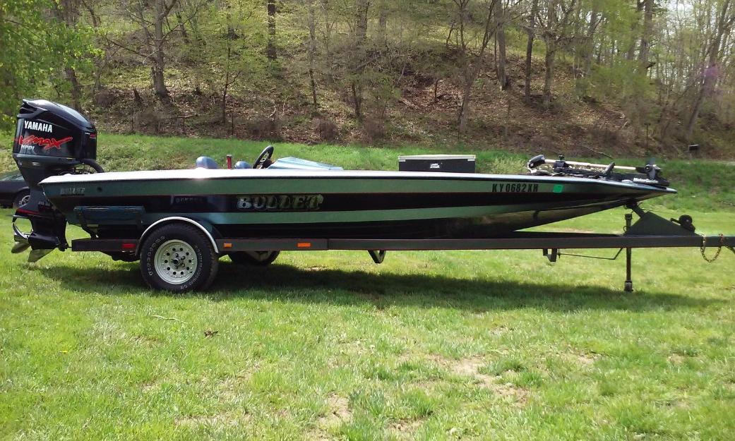1997 Bullet 20XD Bass Boat for $1800