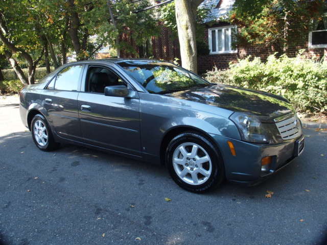 Cadillac : CTS 4dr Sdn 2.8L 39 k original miles showroom new 1 owner new car trade in