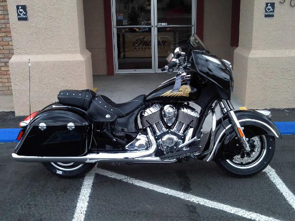 2016  Indian Motorcycle  Chieftain Thunder Black