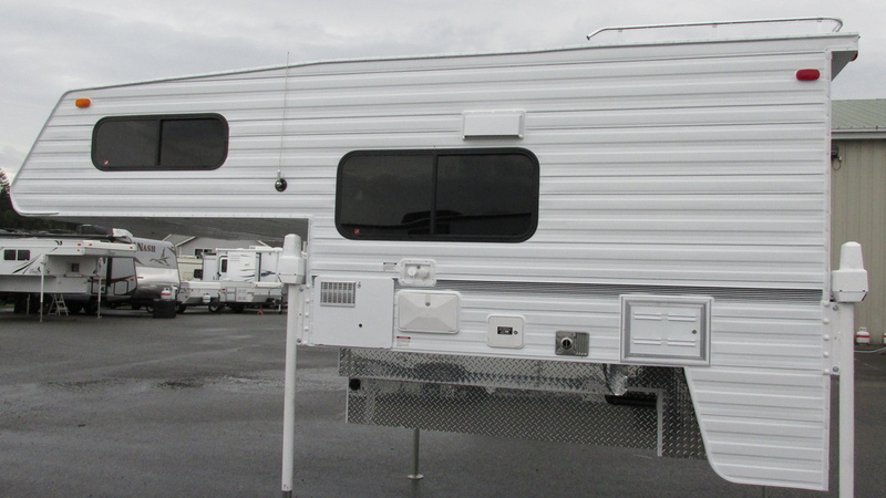 2013 Pastime Manufacturing Truck Campers 840LT