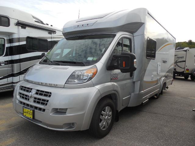 2016 Winnebago VISTA LX 35F