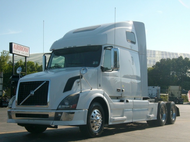 2011 Volvo Vnl670