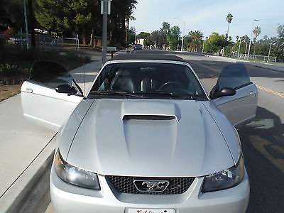 Ford : Mustang GT CONVERTIBLE 2002 ford mustang gt convertible 2 door 4.6 l