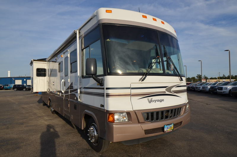 2005 Winnebago Journey 34H