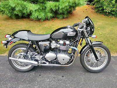 Triumph : Other Triumph Thruxton, 2014, low miles, Extras, Upgrades, NH Cans. Incentives added.