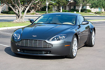 Aston Martin : Vantage Base Hatchback 2-Door Like New, 2 owners, 10,700 miles, services records and carfax