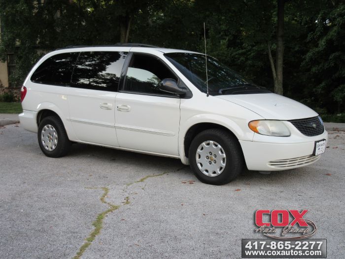 2002 Chrysler Town & Country LX Springfield, MO