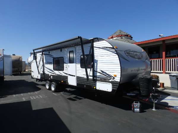 2016  Forest River  SALEM 281 QBXL 1 SLIDE FRONT SLEEPER  OUTSIDE KITCHEN  BBQ BUILT IN  REAR TRIPLE BUNK BEDS  POWER PACKAGE  DUCTED A/C