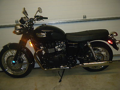 Triumph : Bonneville Triumph : Bonneville T100 Black