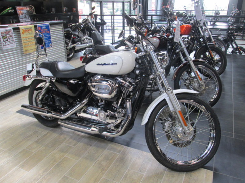 2004 Harley-Davidson XL1200C - Sportster 1200 Custom