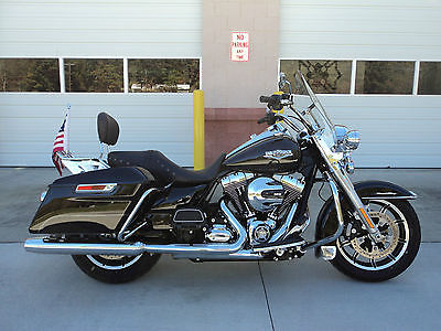 Harley-Davidson : Touring 2015 harley davidson road king 200 miles save big time