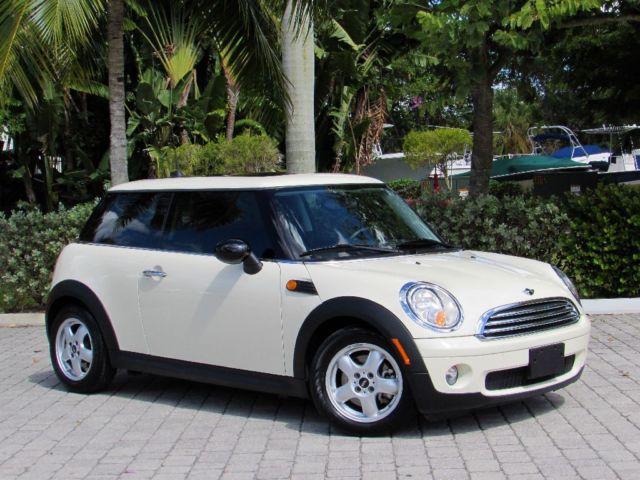 Mini : Cooper 2dr Cpe 2010 mini cooper hardtop low miles 6 speed steptronic bluetooth usb aux