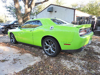 Dodge : Challenger R/T R/T Low Miles 2 dr Coupe Manual Gasoline 5.7L 8 Cyl GREEN