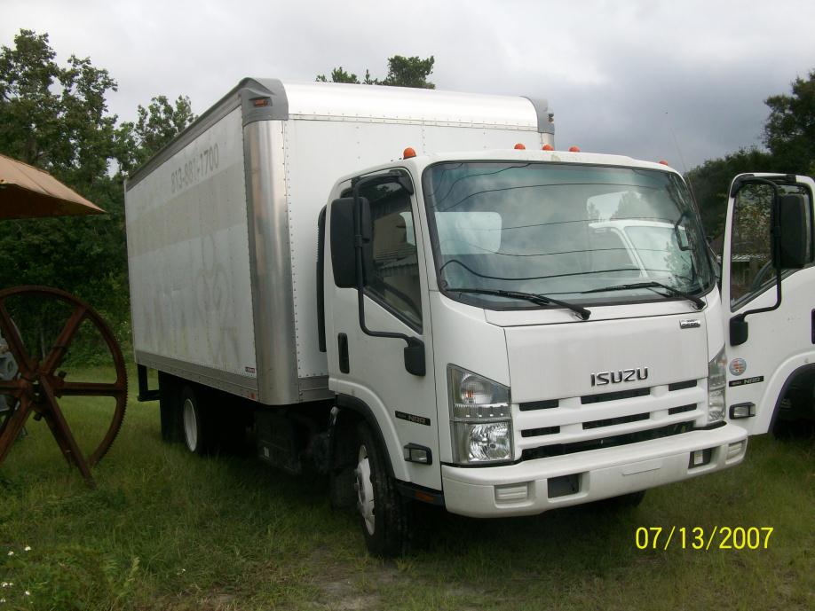 2011 Isuzu Nqr