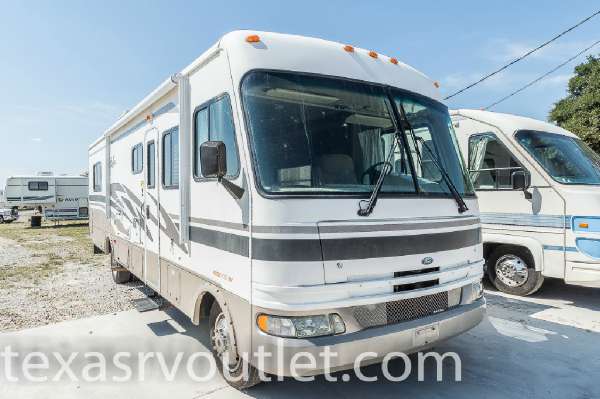 2003 Fleetwood Bounder 36