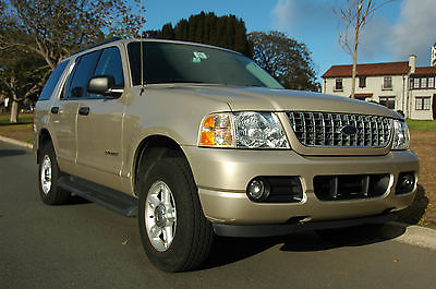 Ford : Explorer XLT Sport Utility 4-Door 2005 ford explorer xlt great condition 3 row leather seats one family owned