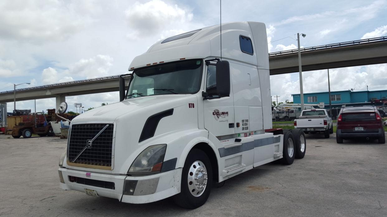 2005 Volvo Vnl64t670